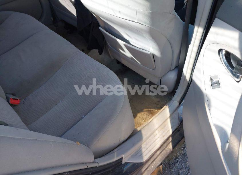 Photo 8 of 2011 Toyota Camry LE (VIN 4T1BF3EK6BU135400)