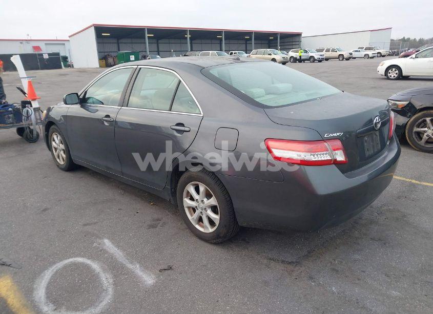 Photo 3 of 2011 Toyota Camry LE (VIN 4T1BF3EK6BU141553)