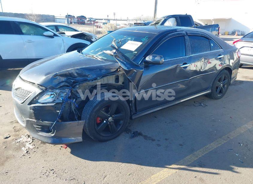 Photo 2 of 2011 Toyota Camry SE (VIN 4T1BF3EK6BU141679)