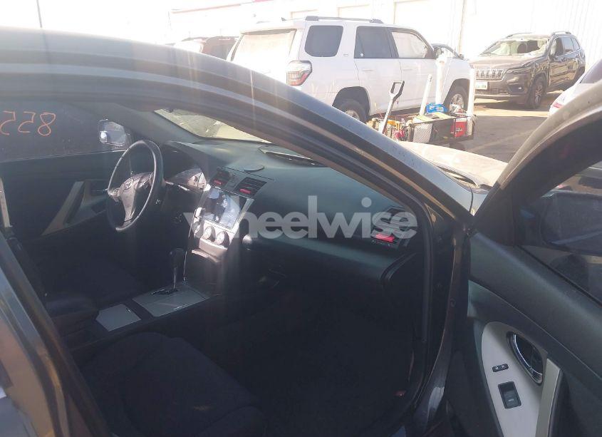 Photo 5 of 2011 Toyota Camry SE (VIN 4T1BF3EK6BU141679)