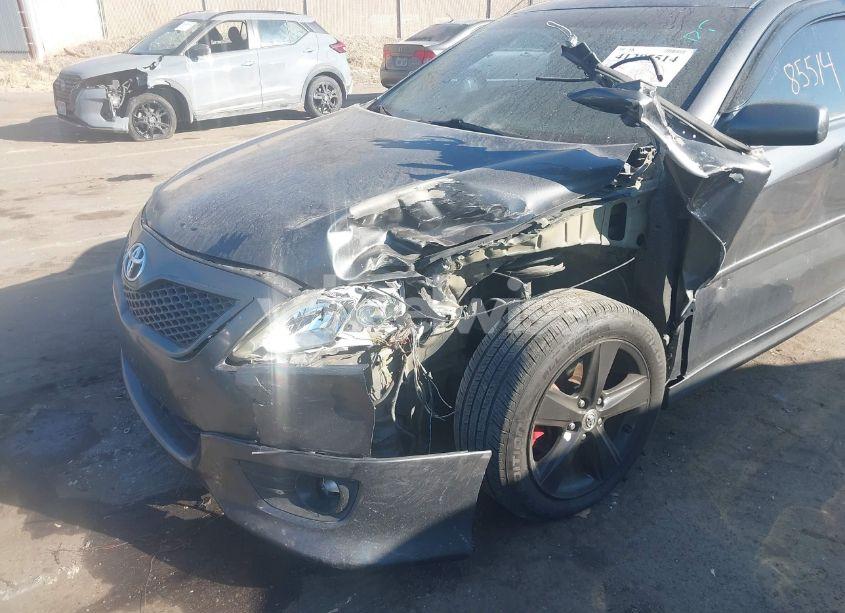 Photo 6 of 2011 Toyota Camry SE (VIN 4T1BF3EK6BU141679)