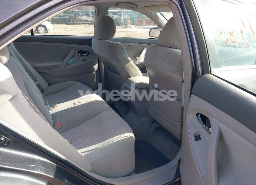 Photo 8 of 2011 Toyota Camry LE (VIN 4T1BF3EK6BU147322)