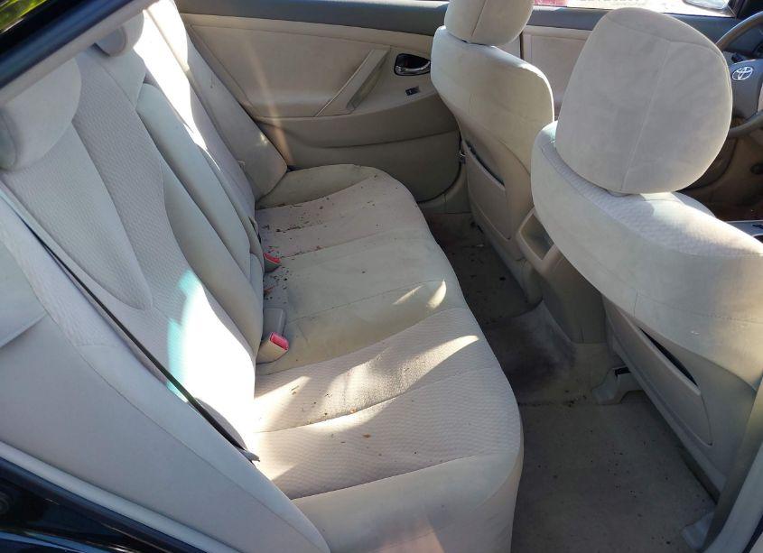 Photo 8 of 2011 Toyota Camry LE (VIN 4T1BF3EK6BU151483)