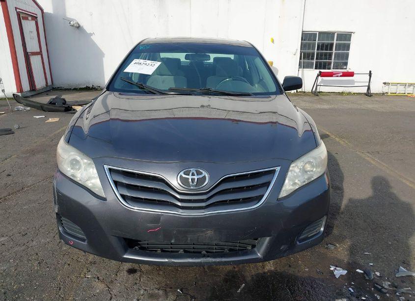 Photo 13 of 2011 Toyota Camry LE (VIN 4T1BF3EK6BU155890)