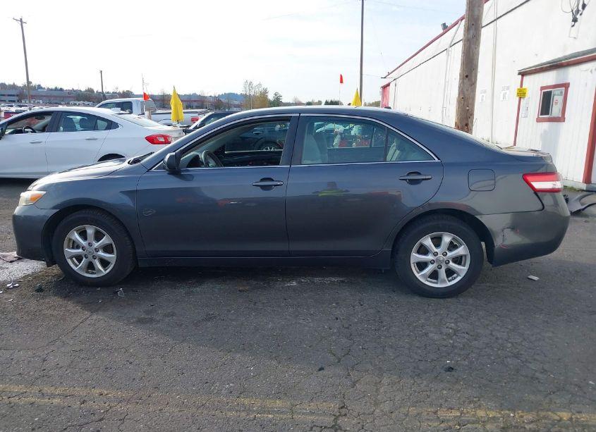 Photo 15 of 2011 Toyota Camry LE (VIN 4T1BF3EK6BU155890)