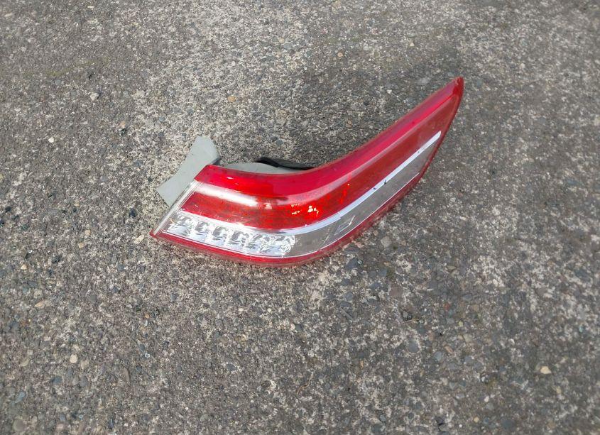 Photo 18 of 2011 Toyota Camry LE (VIN 4T1BF3EK6BU155890)