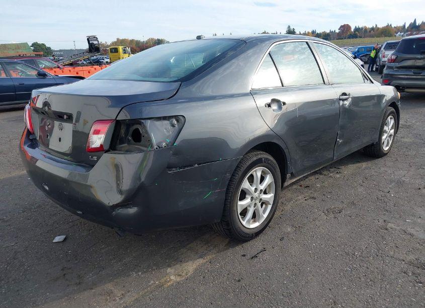 Photo 4 of 2011 Toyota Camry LE (VIN 4T1BF3EK6BU155890)