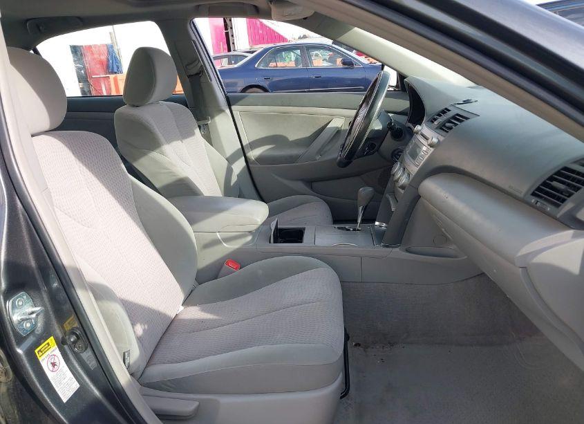 Photo 5 of 2011 Toyota Camry LE (VIN 4T1BF3EK6BU155890)