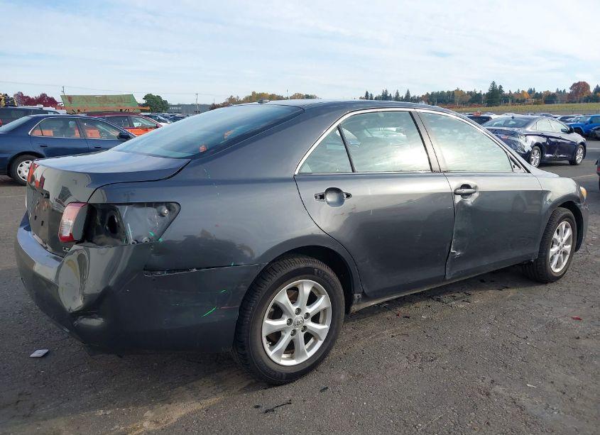 Photo 6 of 2011 Toyota Camry LE (VIN 4T1BF3EK6BU155890)