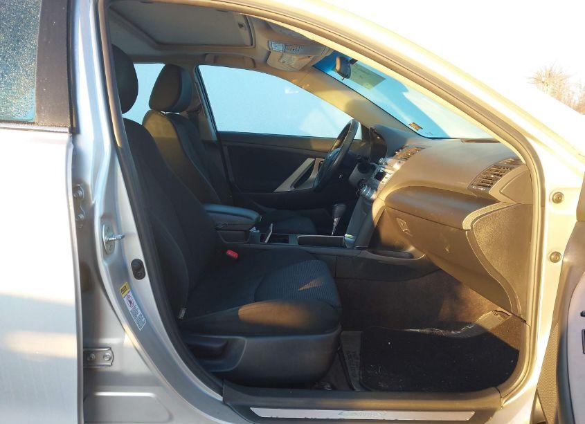 Photo 5 of 2011 Toyota Camry SE (VIN 4T1BF3EK6BU157705)