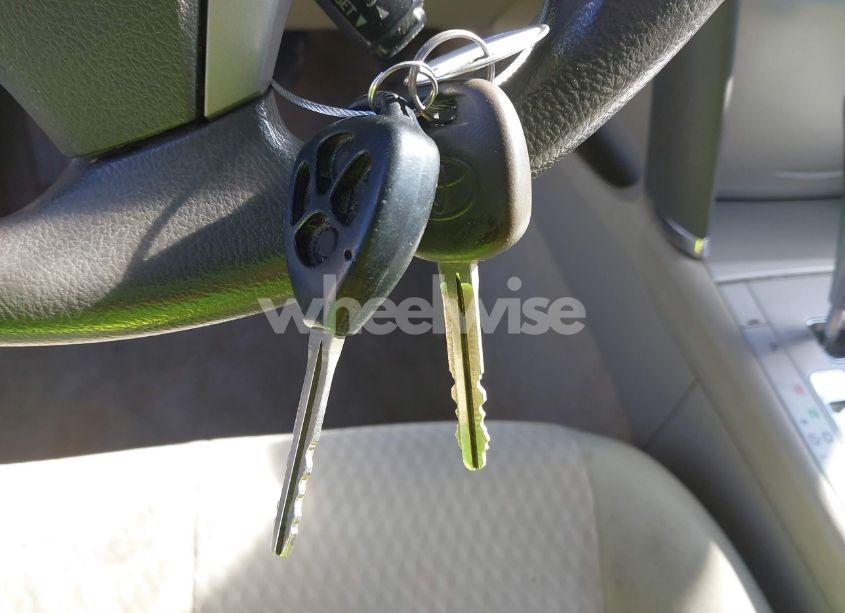 Photo 11 of 2011 Toyota Camry LE (VIN 4T1BF3EK6BU180644)