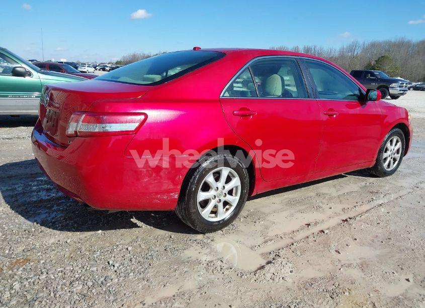 Photo 4 of 2011 Toyota Camry LE (VIN 4T1BF3EK6BU180644)