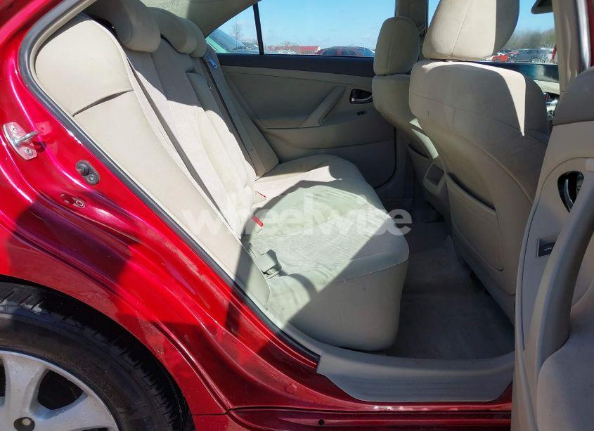 Photo 8 of 2011 Toyota Camry LE (VIN 4T1BF3EK6BU180644)