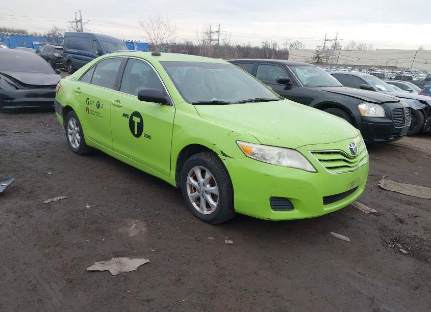 2011 Toyota Camry LE (VIN 4T1BF3EK6BU191854) main photo