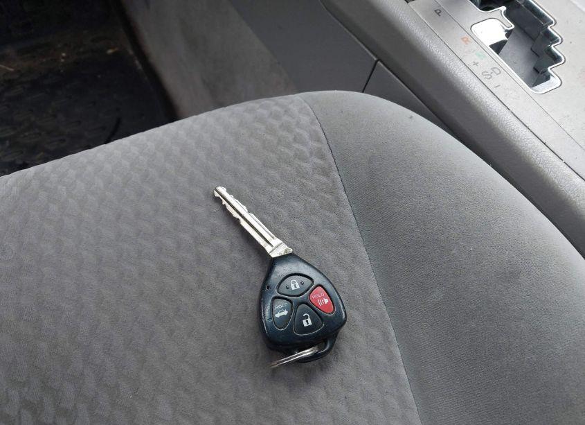 Photo 11 of 2011 Toyota Camry LE (VIN 4T1BF3EK6BU191854)