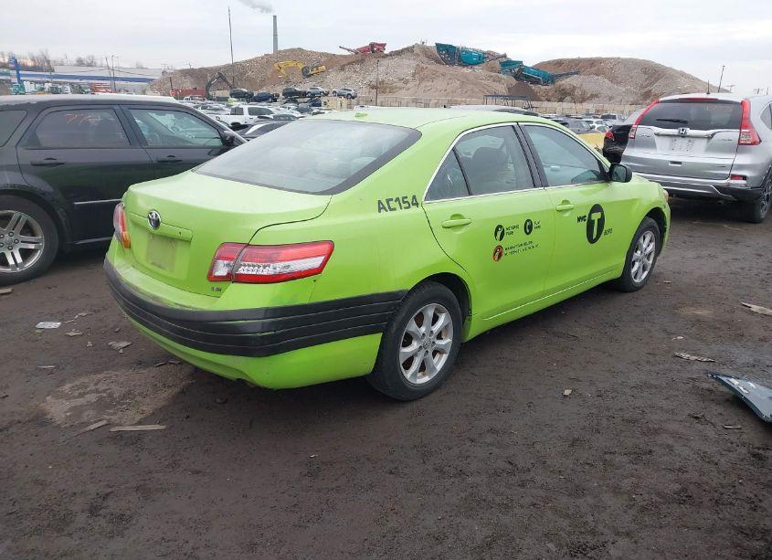 Photo 4 of 2011 Toyota Camry LE (VIN 4T1BF3EK6BU191854)