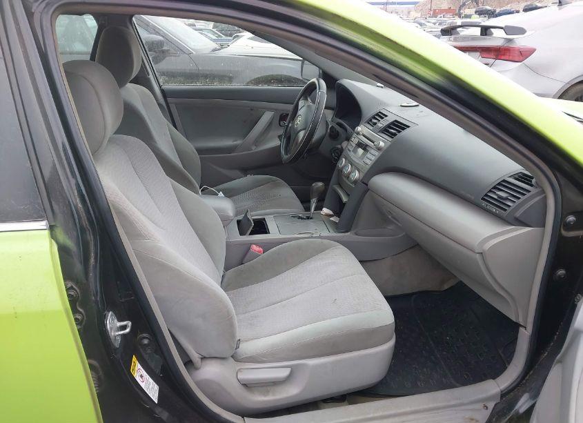 Photo 5 of 2011 Toyota Camry LE (VIN 4T1BF3EK6BU191854)