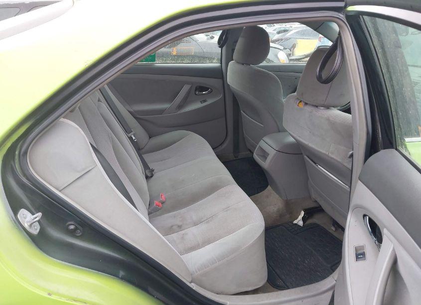 Photo 8 of 2011 Toyota Camry LE (VIN 4T1BF3EK6BU191854)