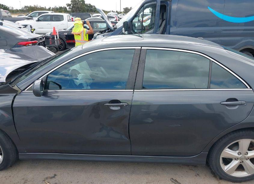 Photo 14 of 2011 Toyota Camry SE (VIN 4T1BF3EK6BU199923)