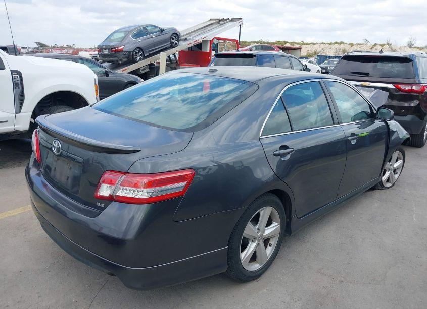 Photo 4 of 2011 Toyota Camry SE (VIN 4T1BF3EK6BU199923)