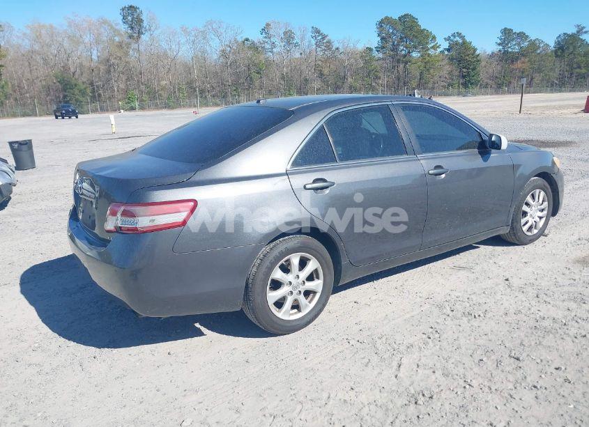 Photo 4 of 2011 Toyota Camry LE (VIN 4T1BF3EK6BU205509)
