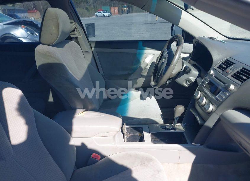 Photo 5 of 2011 Toyota Camry LE (VIN 4T1BF3EK6BU205509)