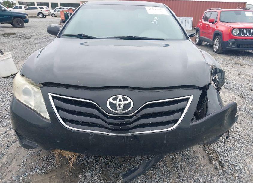 Photo 12 of 2011 Toyota Camry LE (VIN 4T1BF3EK6BU211245)