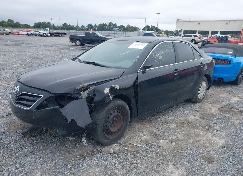 Photo 2 of 2011 Toyota Camry LE (VIN 4T1BF3EK6BU211245)