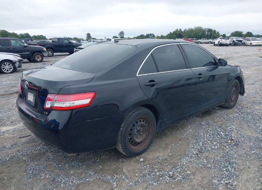 Photo 4 of 2011 Toyota Camry LE (VIN 4T1BF3EK6BU211245)