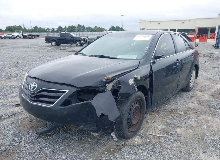 Photo 6 of 2011 Toyota Camry LE (VIN 4T1BF3EK6BU211245)