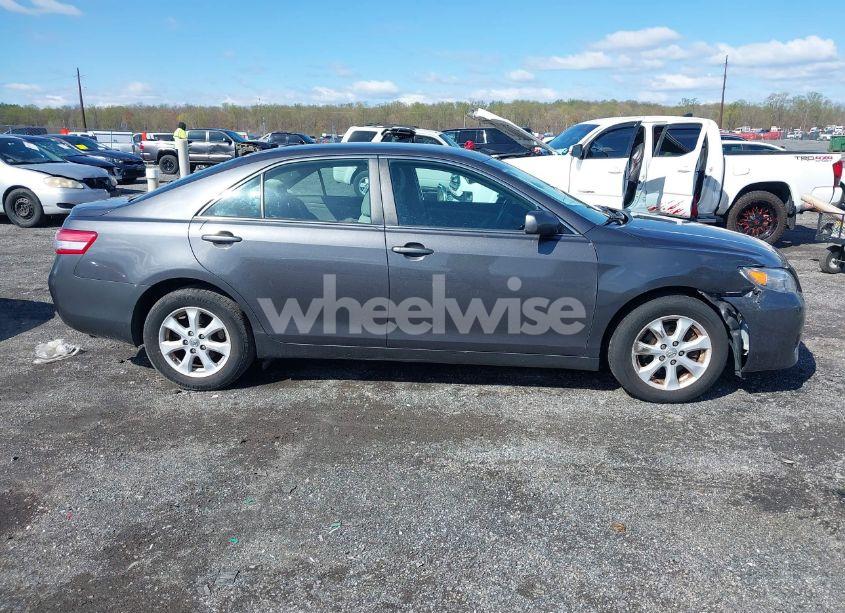 Photo 13 of 2011 Toyota Camry LE (VIN 4T1BF3EK6BU217577)