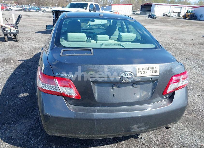 Photo 16 of 2011 Toyota Camry LE (VIN 4T1BF3EK6BU217577)