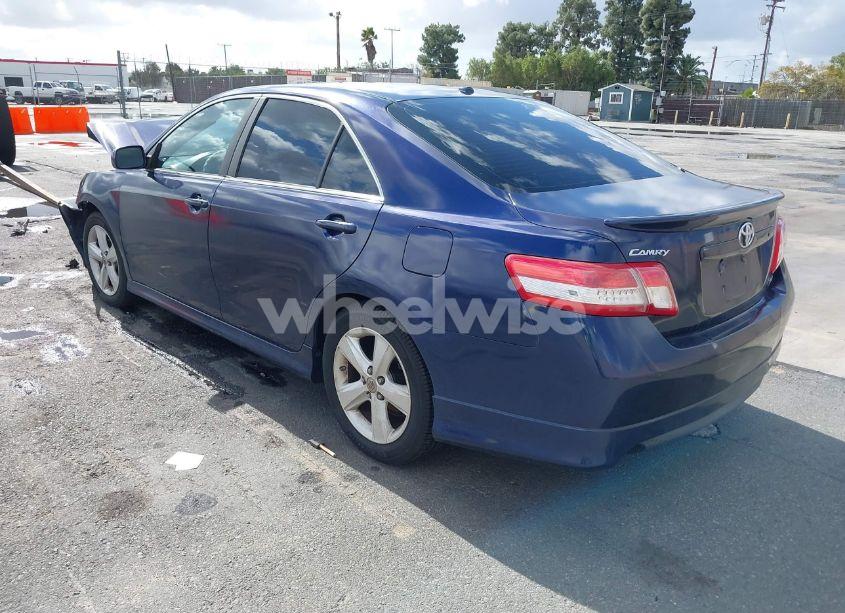Photo 3 of 2011 Toyota Camry SE (VIN 4T1BF3EK6BU582678)
