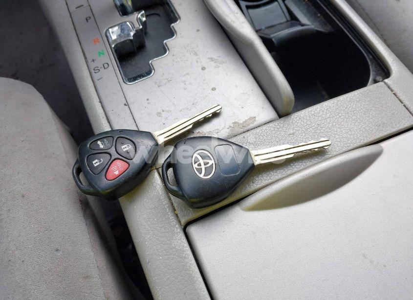 Photo 11 of 2011 Toyota Camry LE (VIN 4T1BF3EK6BU592322)