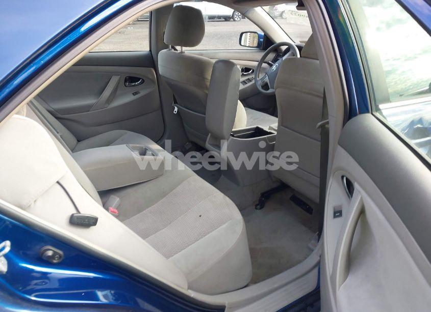 Photo 8 of 2011 Toyota Camry LE (VIN 4T1BF3EK6BU592322)