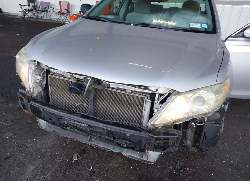 Photo 6 of 2011 Toyota Camry (VIN 4T1BF3EK6BU617137)