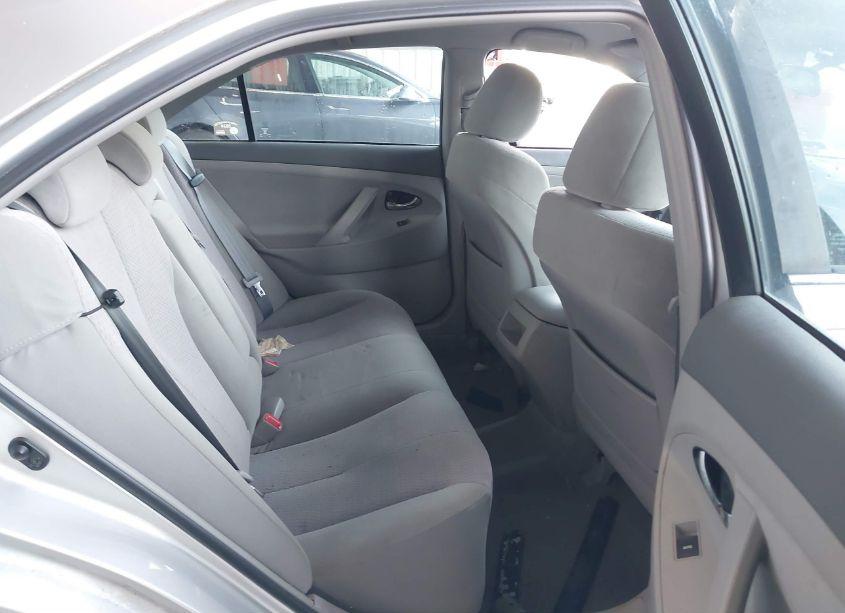 Photo 8 of 2011 Toyota Camry (VIN 4T1BF3EK6BU617137)