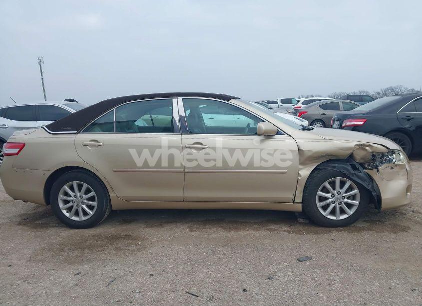 Photo 13 of 2011 Toyota Camry XLE (VIN 4T1BF3EK6BU619566)