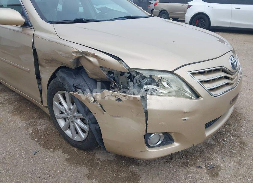 Photo 6 of 2011 Toyota Camry XLE (VIN 4T1BF3EK6BU619566)