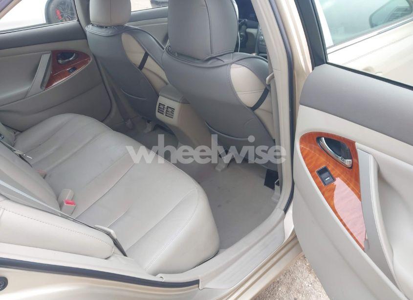 Photo 8 of 2011 Toyota Camry XLE (VIN 4T1BF3EK6BU619566)