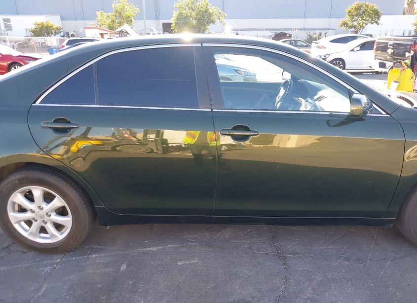 Photo 13 of 2011 Toyota Camry LE (VIN 4T1BF3EK6BU624556)