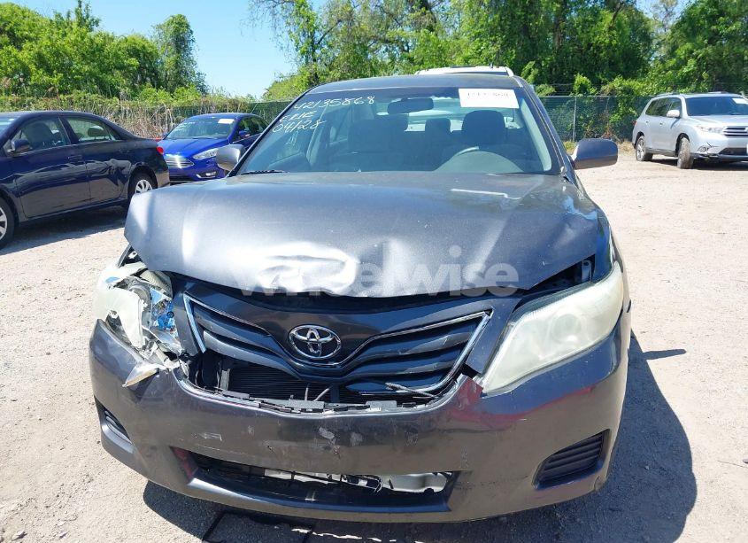 Photo 6 of 2011 Toyota Camry LE (VIN 4T1BF3EK6BU626047)