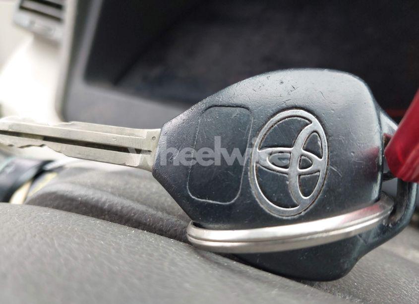 Photo 11 of 2011 Toyota Camry LE (VIN 4T1BF3EK6BU633211)