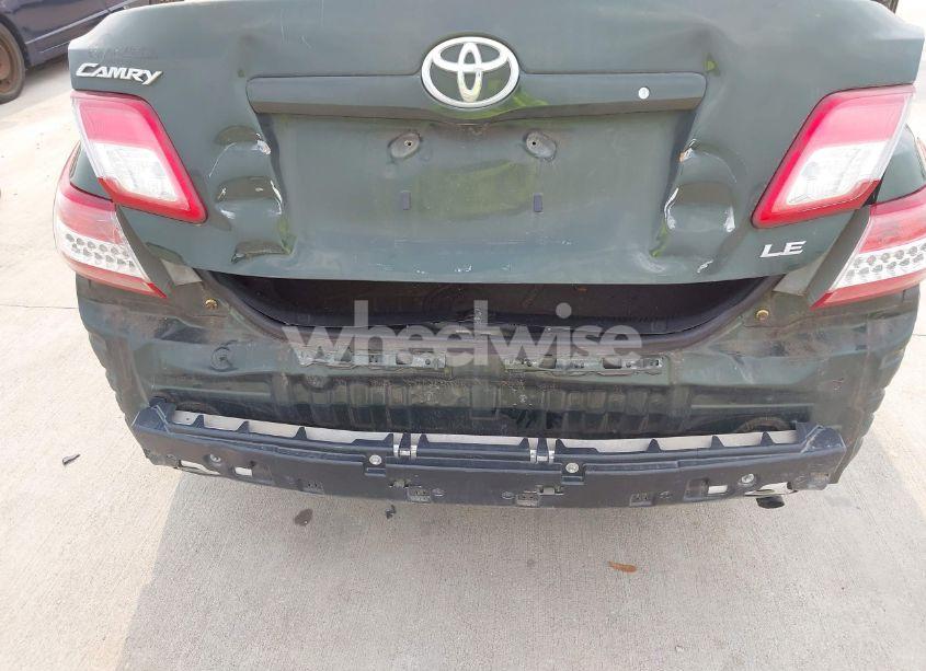 Photo 6 of 2011 Toyota Camry LE (VIN 4T1BF3EK6BU633211)