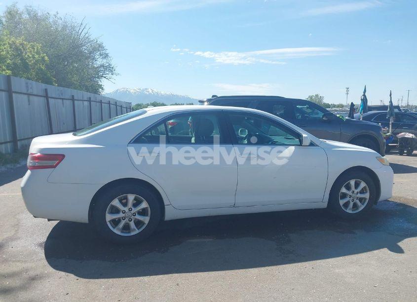 Photo 13 of 2011 Toyota Camry LE (VIN 4T1BF3EK6BU634245)