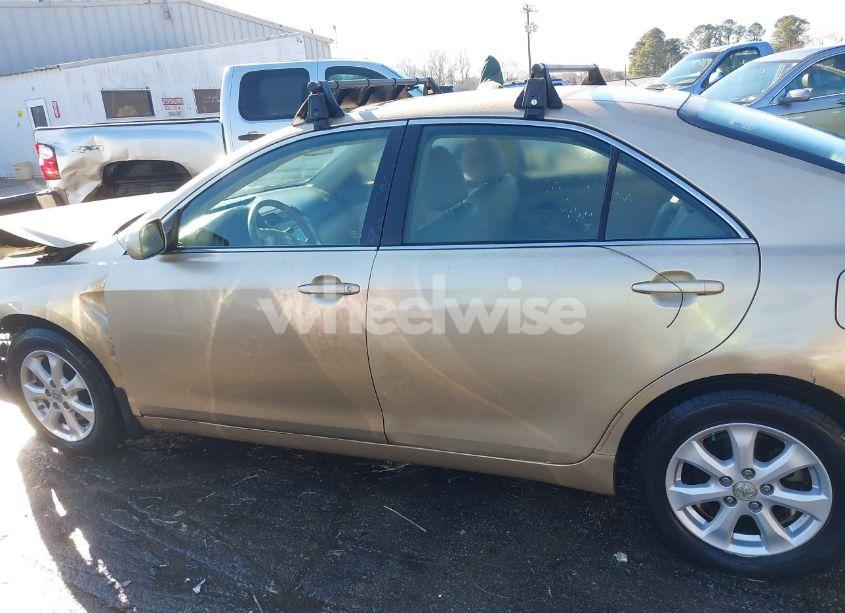 Photo 14 of 2011 Toyota Camry LE (VIN 4T1BF3EK6BU645343)