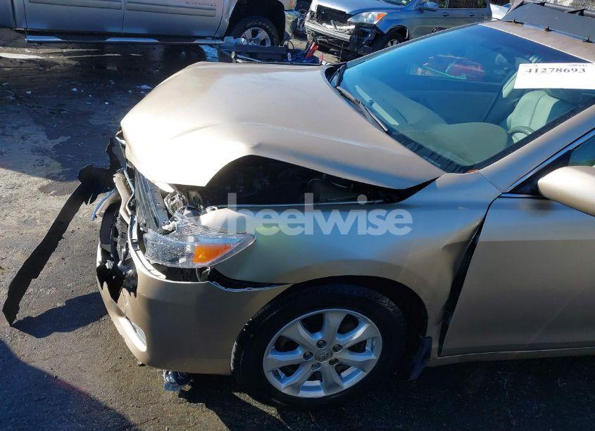 Photo 17 of 2011 Toyota Camry LE (VIN 4T1BF3EK6BU645343)