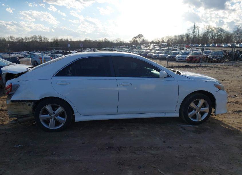 Photo 13 of 2011 Toyota Camry SE (VIN 4T1BF3EK6BU652745)