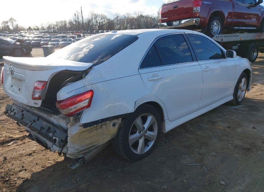 Photo 4 of 2011 Toyota Camry SE (VIN 4T1BF3EK6BU652745)