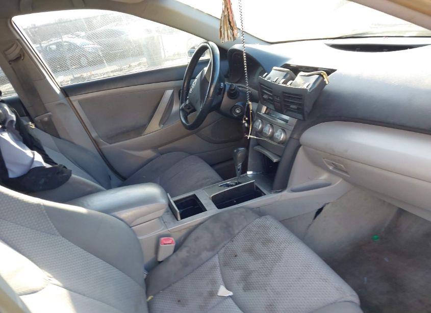 Photo 5 of 2011 Toyota Camry SE (VIN 4T1BF3EK6BU652745)